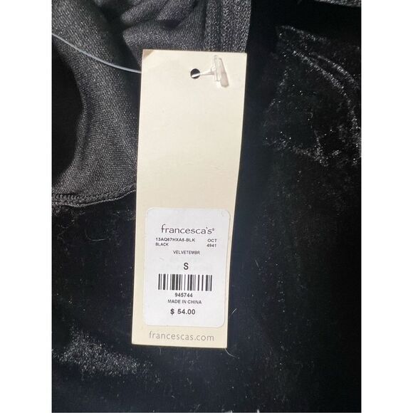 Francesca's Women's Anet Velvet Embroidered Floral Mini Skirt Size Small - Picture 7 of 7